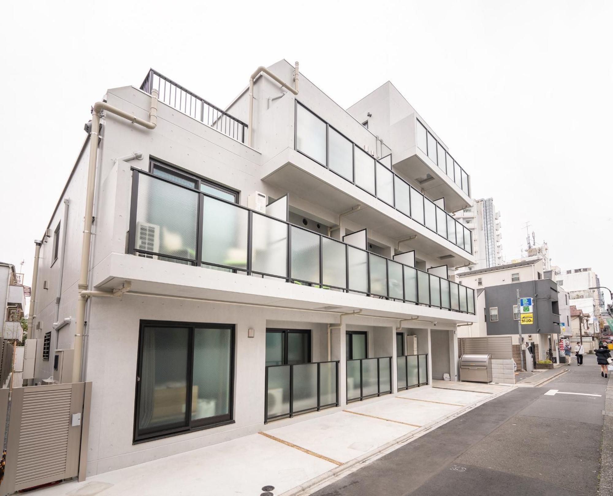 Real Okubo Apartment Hotel โตเกียว ภายนอก รูปภาพ